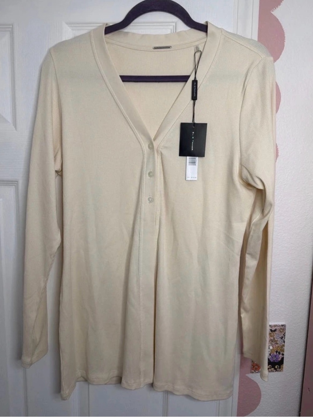 Elie Tahari Cream V-Neck Button Front Cardigan
